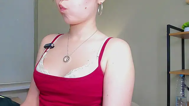 Cuteshyboo online show from July 29, 2026, 4:27 pm
