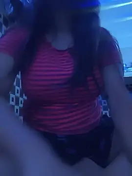 Hotty Bitch69 online show from July 29, 2026, 6:33 am