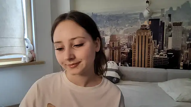 EvaSoShy online show from August 1, 2026, 8:13 am