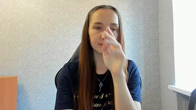 Snapshot of Eva_Myst chatting on August 5, 2026, 3:31 am Eva Myst online show from August 5, 2026, 3:31 am