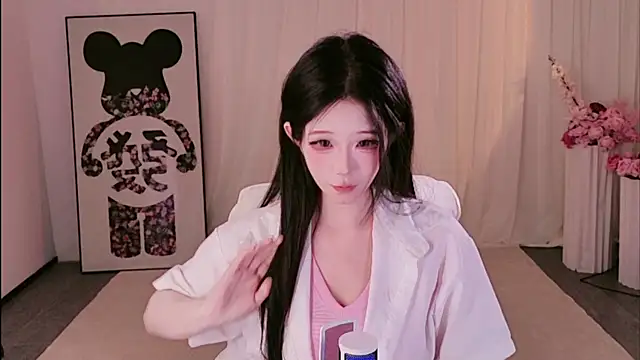 XiaolLin520 online show from July 31, 2026, 10:58 am