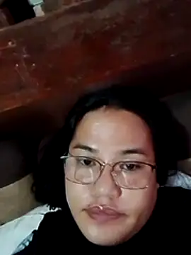 Snapshot of Andrea0414 chatting on July 16, 2026, 4:18 am Andrea0414 online show from July 16, 2026, 4:18 am