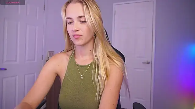 DanikaDillan online show from January 23, 2025, 1:41 am