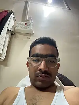 ronzy 69 online show from August 3, 2026, 4:00 pm
