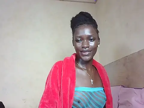 Snapshot of sweetlunab chatting on August 6, 2026, 8:44 pm sweetlunab online show from August 6, 2026, 8:44 pm