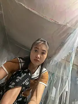 Dovia-sy online show from August 2, 2026, 1:42 pm