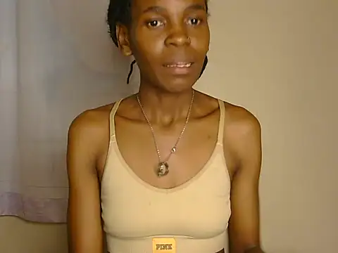 petitevixenn online show from August 4, 2026, 11:29 pm