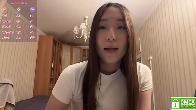 Moniesta online show from August 8, 2026, 10:34 pm