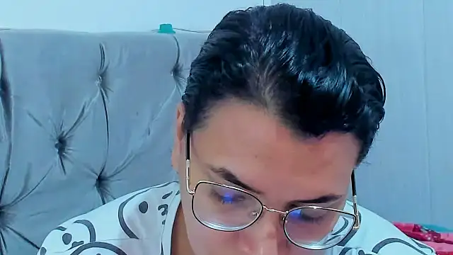 MARILYN GARCIA online show from January 20, 2025, 4:45 pm