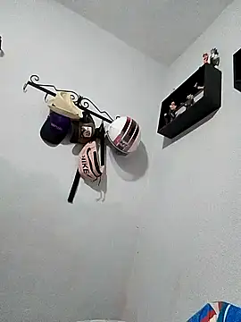 Sjksns online show from April 9, 2026, 8:14 pm