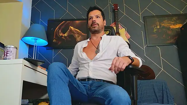 ChrisKox online show from October 6, 2025, 4:04 pm