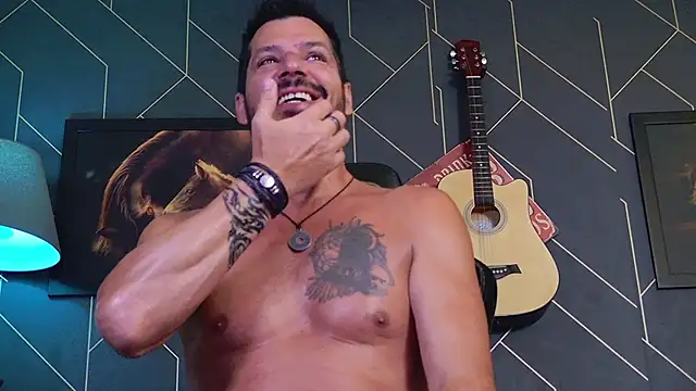 Snapshot of ChrisKox chatting on February 15, 2026, 2:08 am ChrisKox online show from February 15, 2026, 2:08 am