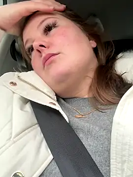 BootyLola online show from November 28, 2025, 8:39 am