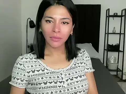 Snapshot of your_bianca69 chatting on January 2, 2025, 10:33 pm your bianca69 online show from January 2, 2025, 10:33 pm