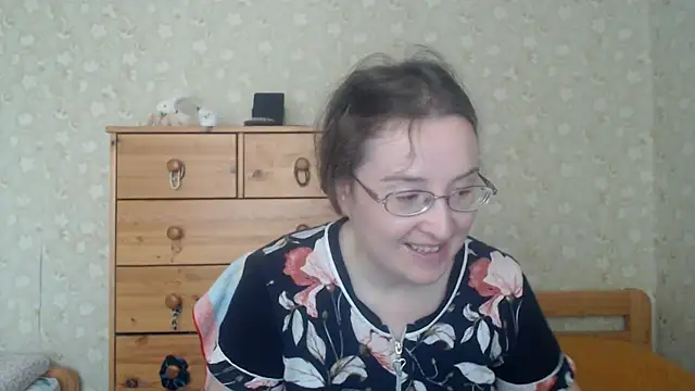 Snapshot of Smart_Rose chatting on April 21, 2026, 3:17 pm Smart Rose online show from April 21, 2026, 3:17 pm