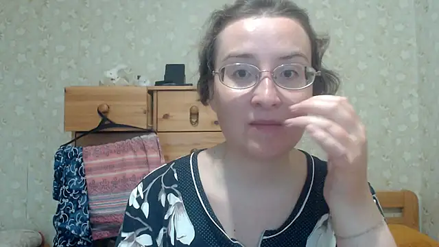 Snapshot of Smart_Rose chatting on May 14, 2026, 4:58 pm Smart Rose online show from May 14, 2026, 4:58 pm
