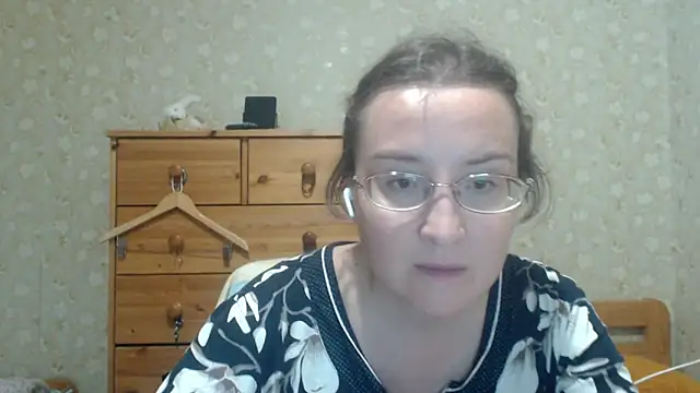 Snapshot of Smart_Rose chatting on May 31, 2026, 6:09 pm Smart Rose online show from May 31, 2026, 6:09 pm