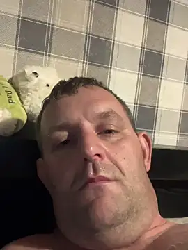 Eddieh2k7 online show from October 10, 2025, 9:03 pm