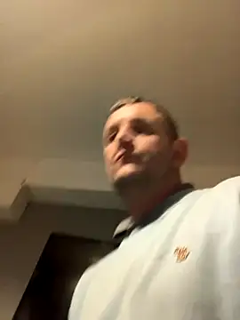 Eddieh2k7 online show from November 27, 2025, 12:13 am