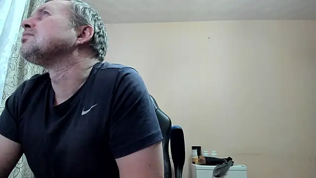 SanFrantsisko online show from February 4, 2026, 9:31 pm