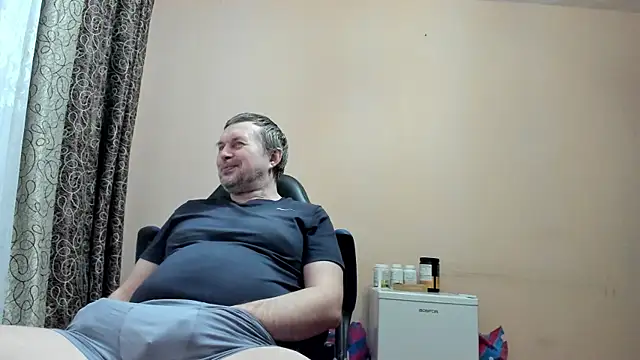 SanFrantsisko online show from February 15, 2026, 9:55 pm