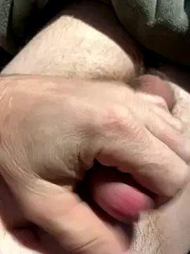 Snapshot of Ich00081 chatting on November 8, 2025, 6:46 am Ich00081 online show from November 8, 2025, 6:46 am