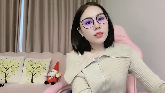 Snapshot of Meilian2021 chatting on December 30, 2024, 4:42 am Meilian2021 online show from December 30, 2024, 4:42 am