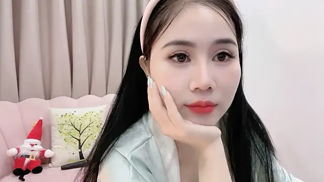 Snapshot of Meilian2021 chatting on January 17, 2025, 5:00 am Meilian2021 online show from January 17, 2025, 5:00 am