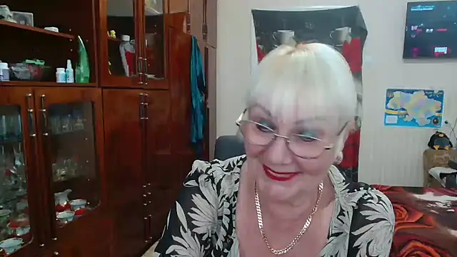 JenaCheim online show from May 14, 2026, 5:47 am