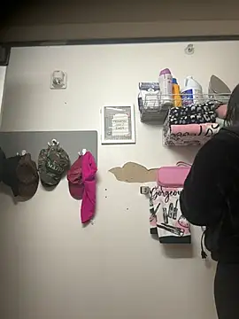 Jade Cartier online show from January 10, 2026, 8:10 pm