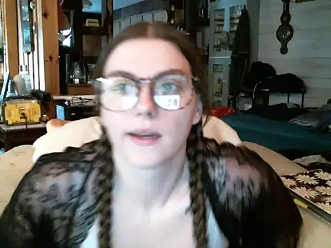 katie kitten38 online show from January 7, 2026, 1:13 pm