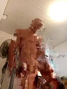 AthleticWomenizer2 online show from April 30, 2026, 6:03 pm