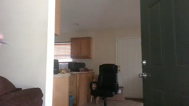 Snapshot of EnticingAaliyah chatting on October 7, 2025, 4:26 pm EnticingAaliyah online show from October 7, 2025, 4:26 pm