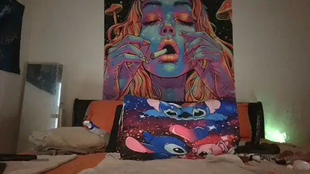 Snapshot of EnticingAaliyah chatting on October 10, 2025, 9:03 pm EnticingAaliyah online show from October 10, 2025, 9:03 pm