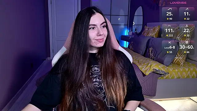 Foxohlove online show from September 30, 2025, 5:07 pm