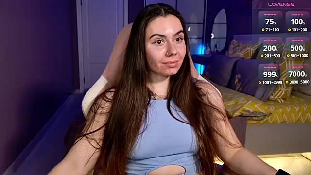 Foxohlove online show from October 8, 2025, 6:05 pm