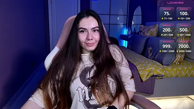 Foxohlove online show from October 18, 2025, 6:08 pm