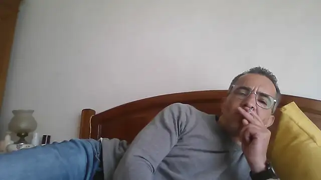 CarlosRocha73 online show from May 14, 2026, 11:39 am