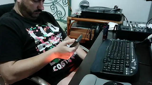 Italian dark desire online show from November 26, 2025, 10:05 am