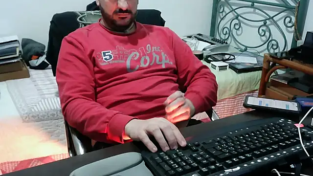 Snapshot of Italian_dark_desire chatting on January 17, 2026, 11:30 pm Italian dark desire online show from January 17, 2026, 11:30 pm