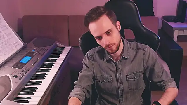 Sweetparker online show from November 14, 2025, 9:13 pm