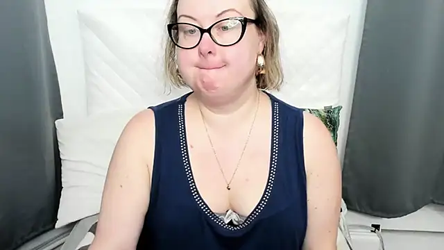 dirtyBonnie online show from February 27, 2026, 4:45 am