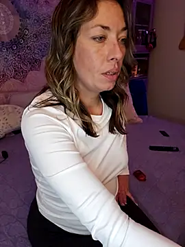  NinaLuvSins  online show from November 28, 2025, 10:56 pm