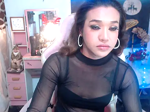 Snapshot of AsianMariaTs chatting on October 7, 2025, 2:03 pm AsianMariaTs online show from October 7, 2025, 2:03 pm