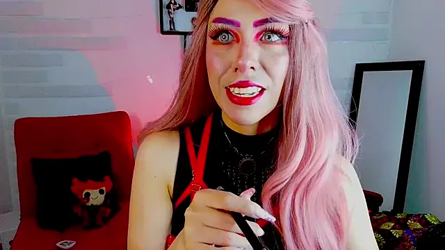 sky girl1 online show from October 3, 2025, 2:47 pm