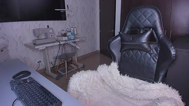 Lisegg  online show from December 7, 2024, 10:23 am