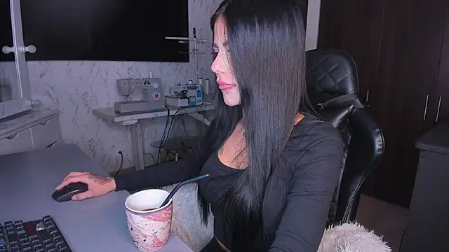 Lisegg  online show from December 22, 2024, 11:22 am