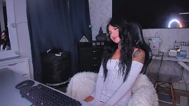 Lisegg  online show from January 9, 2025, 6:04 pm