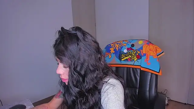 Lisegg  online show from September 17, 2025, 10:06 am