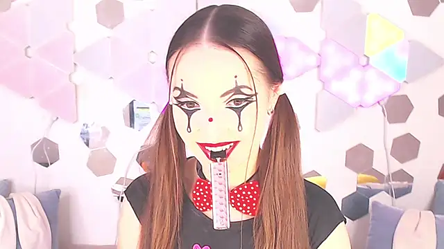 LexiKiss online show from October 25, 2025, 4:02 pm